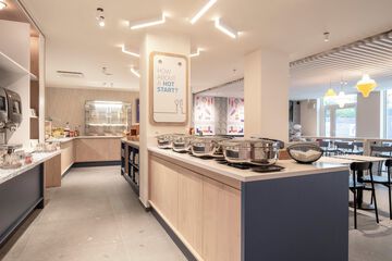 Breakfast buffet