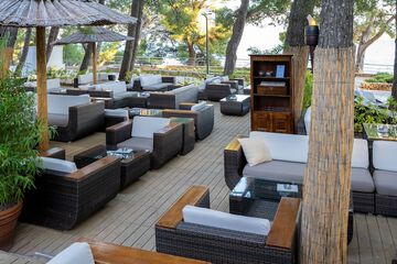 Beach bar