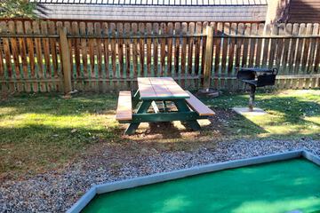 Mini-golf