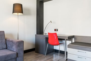 In-room business center