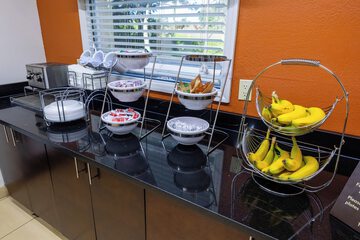 Breakfast/Coffee Service 59 of 72