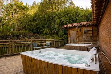 Private spa tub