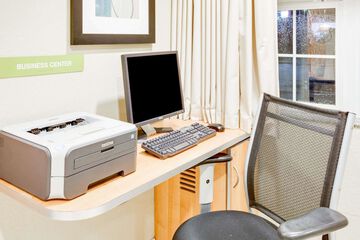 Business Center 16 of 16