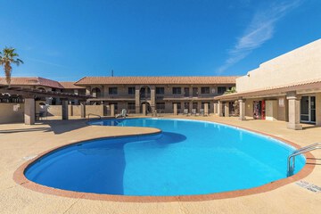 Quality Inn & Suites Lake Havasu City