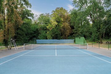 Tennis court