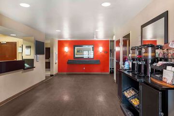 Hotel Interior 10 of 29