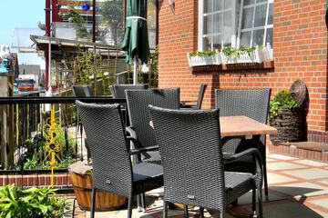 Sundeck