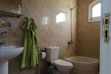 Photo 33