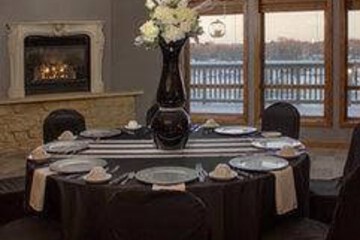  Cliffbreakers Riverside and Conference Center 10