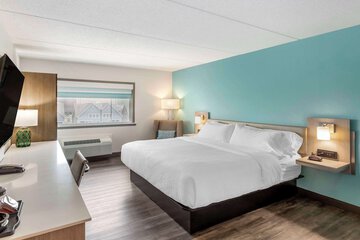 Room 32 of 87