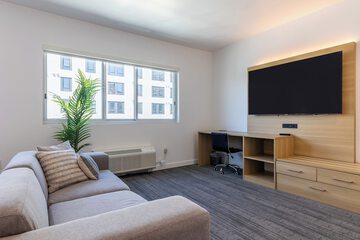 Room 45 of 81