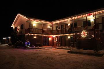 Front of property - evening/night