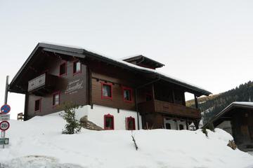 Photo 11