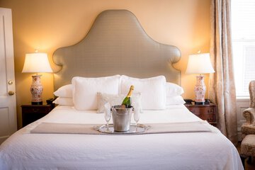 Room service - dining