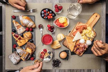 Breakfast buffet
