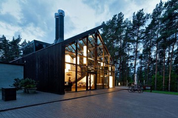 Front of property - evening/night