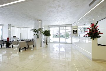 Concierge desk