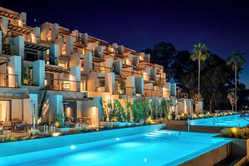 Private pool