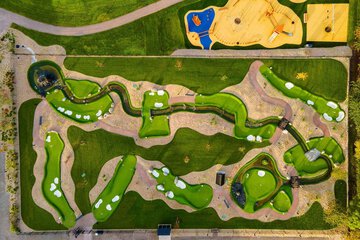 Mini-golf