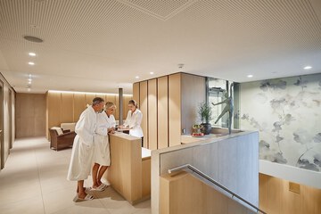 Spa reception