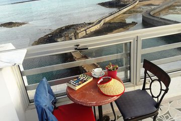 Beach/ocean view