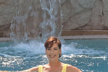 Pool waterfall