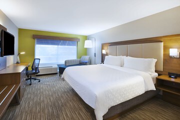 Room 25 of 40