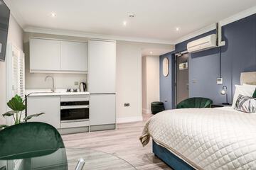 Private kitchenette