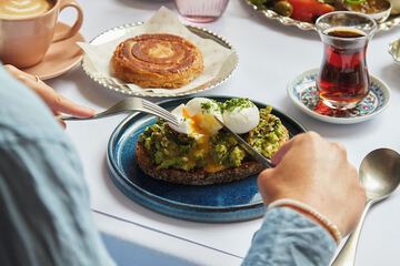 Breakfast meal