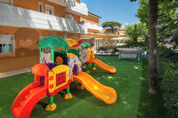 Children's play area - outdoor