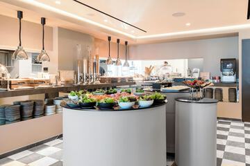 Breakfast buffet
