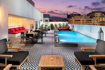 Rooftop pool