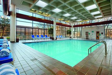 DoubleTree by Hilton Kansas City - Overland Park