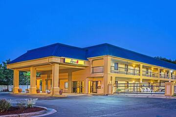 Super 8 by Wyndham Norcross / I-85 Atlanta