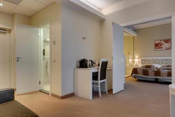Photo 42