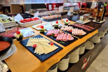 Breakfast buffet