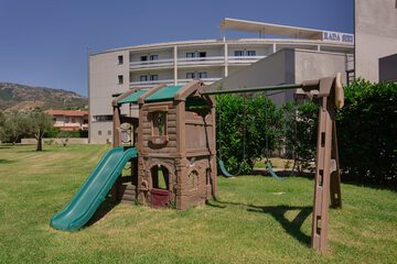 Children's play area - outdoor