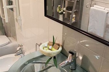 Bathroom sink