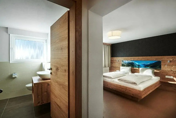 guest_rooms