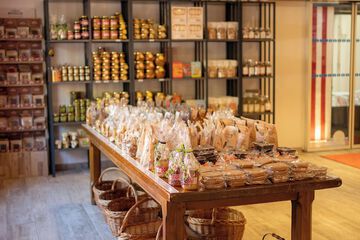 Gift shop