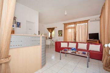 Concierge desk
