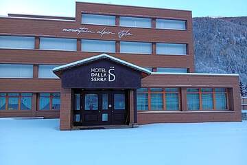 Photo 8