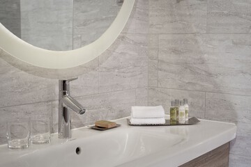 Bathroom amenities