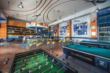 Sports bar