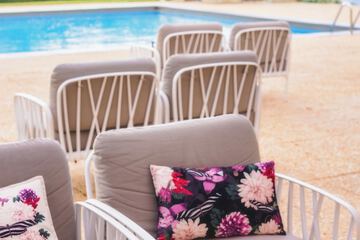 Poolside bar