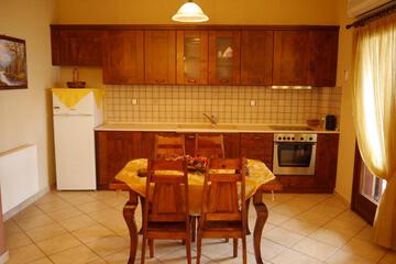 Photo 50