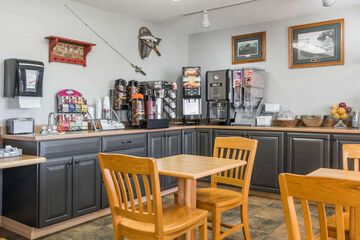 Breakfast/Coffee Service 37 of 39