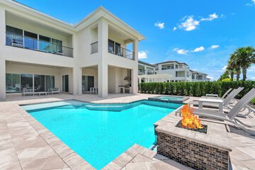 Private pool