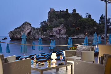 Beach bar