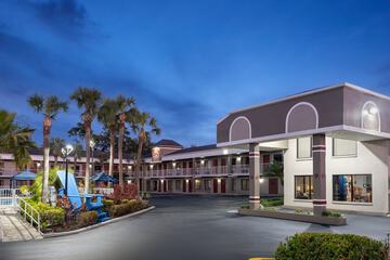 Hotel South Tampa & Suites